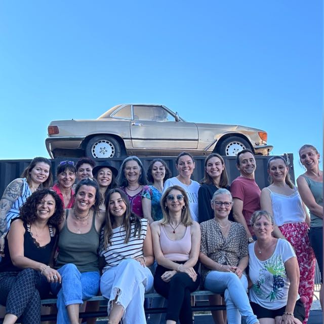 Promotion de kinésiologie - école EKIVIE Avignon Photo de groupe de la promotion de kinésiologues à l'école d'EKIVIE d'Avignon suivie par Thierry Coppeaux